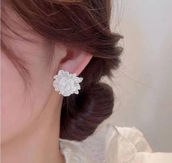 Korean White Flower Earrings &amp; Studs