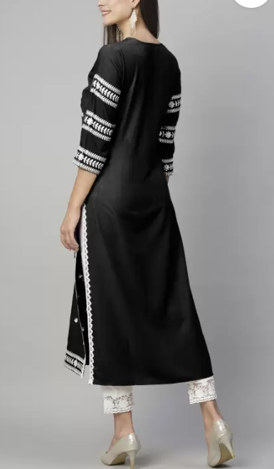 Women Embroidered Cotton Blend Straight Kurta